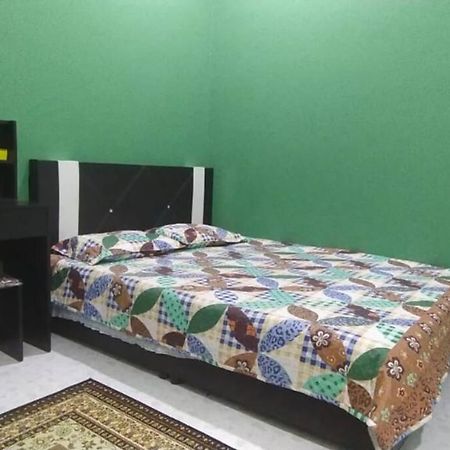 Homestay Kak Tiy กัวลาตรังกานู ภายนอก รูปภาพ